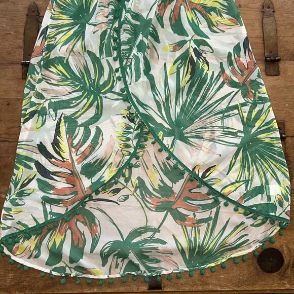 Woman’s Club Z Collection Leaf Print Coverup Size Large - Picture 6 of 9